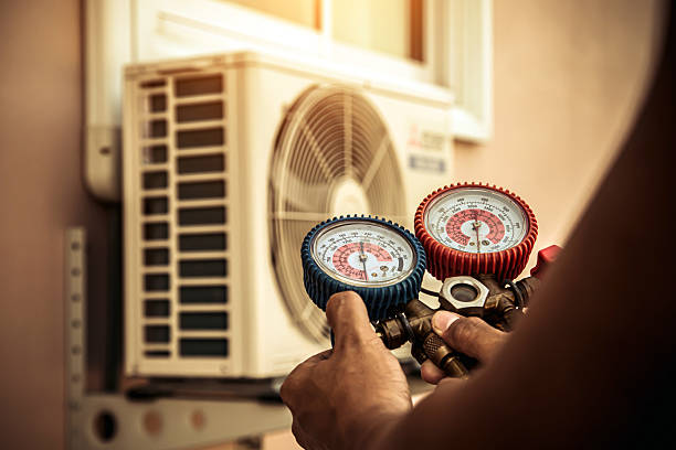 Professional Ac Installation technician working in Melcher-Dallas, IA